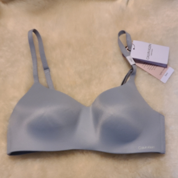Calvin klein Liquid touch lightly lined bralette 32B - Picture 2 of 8